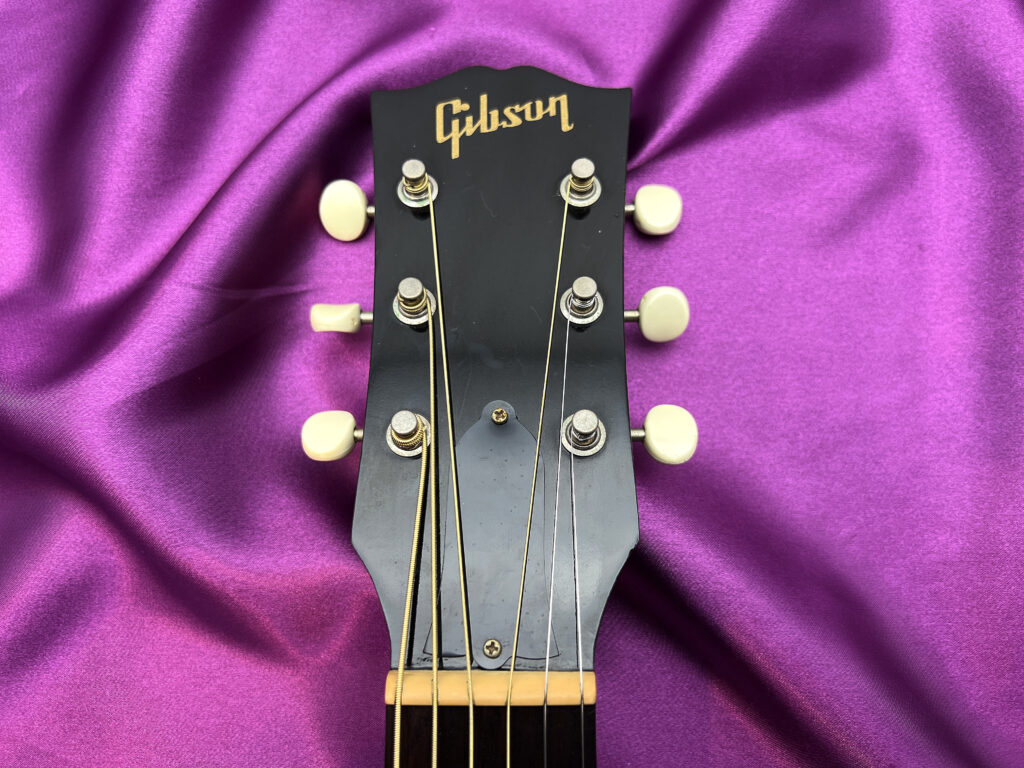 京都府宮津市より、Gibson 1963 J-45 アコースティックギターを買取